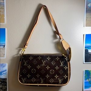 Faux Louis Vuitton bag ✨